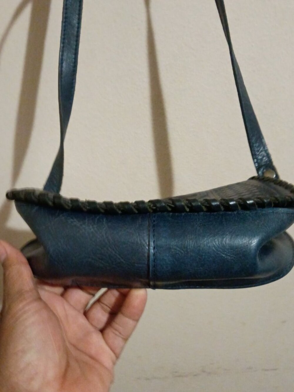 Patricia Nash Leather Saddle Bag Tooled Crossbody Purse Navy-Blue Floral - Picture 5 of 16